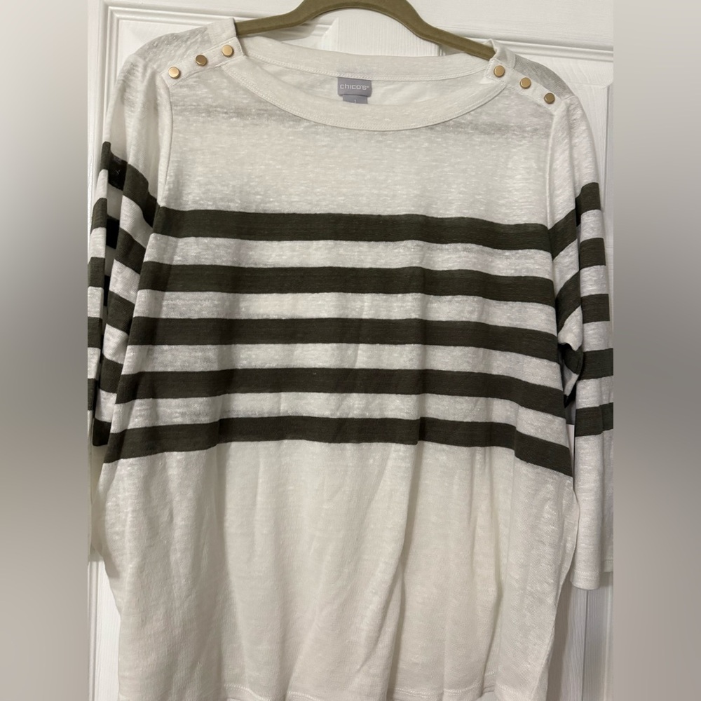 New Chico’s sweater